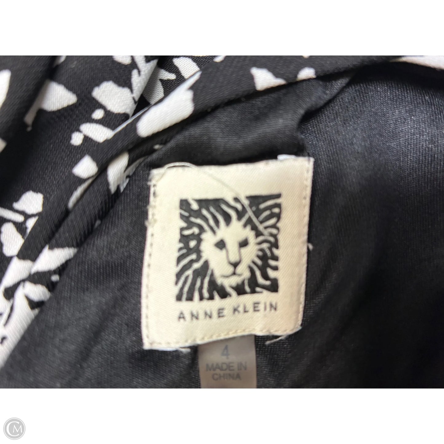 Dress Casual Short By Anne Klein In Black & White, Size: S