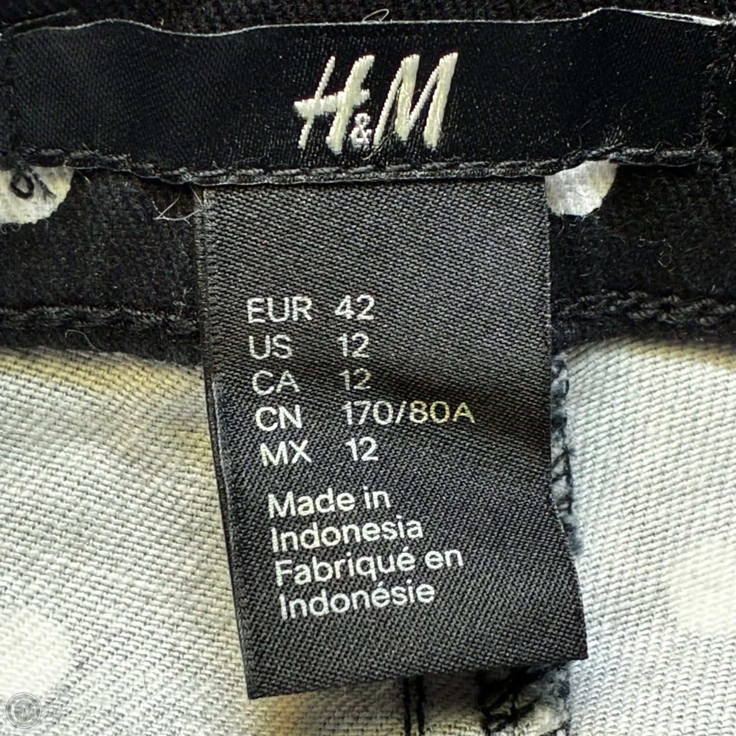 Shorts By H&m In Black & White, Size: 12