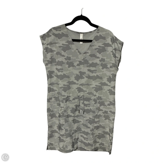 Dress Casual Short By Kyodan In Grey, Size: M