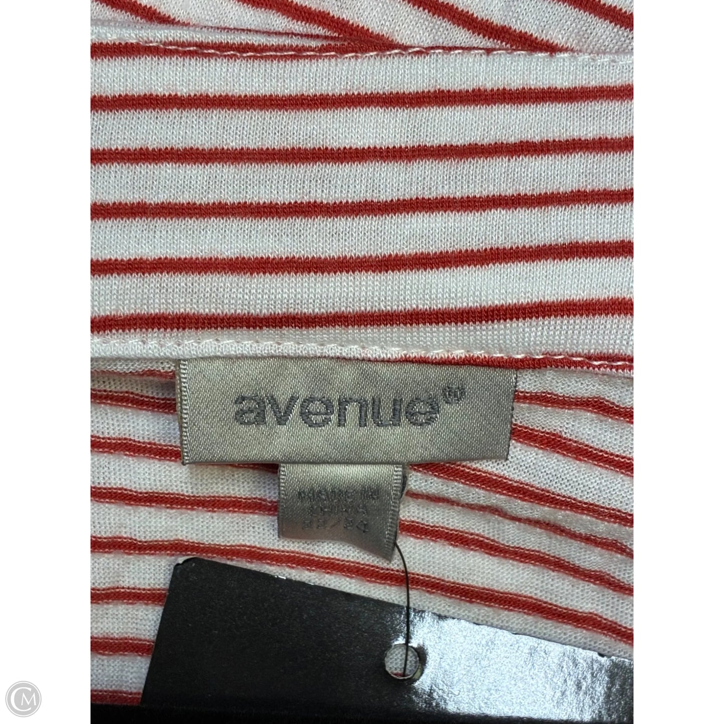 Top Short Sleeve By Avenue In Red & White, Size: 2x