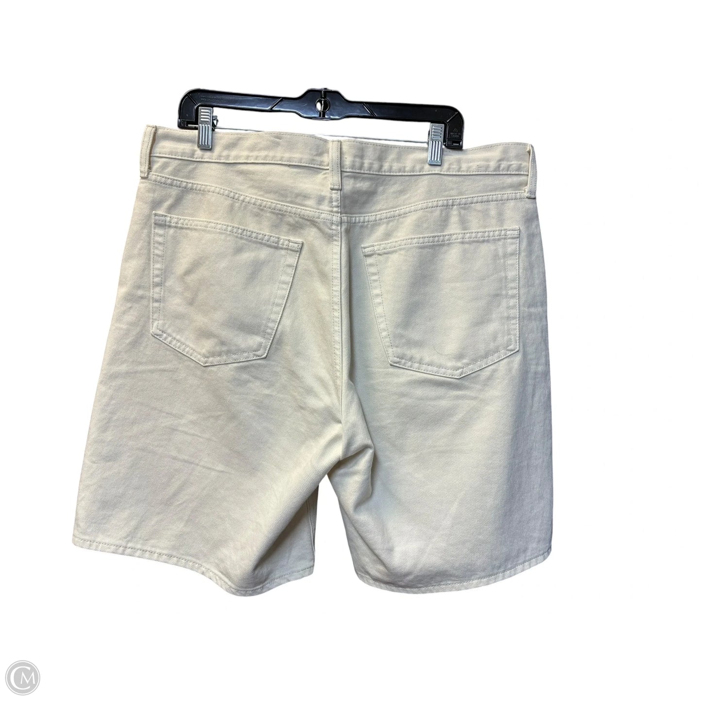 Shorts By Universal Thread In Cream, Size: 14
