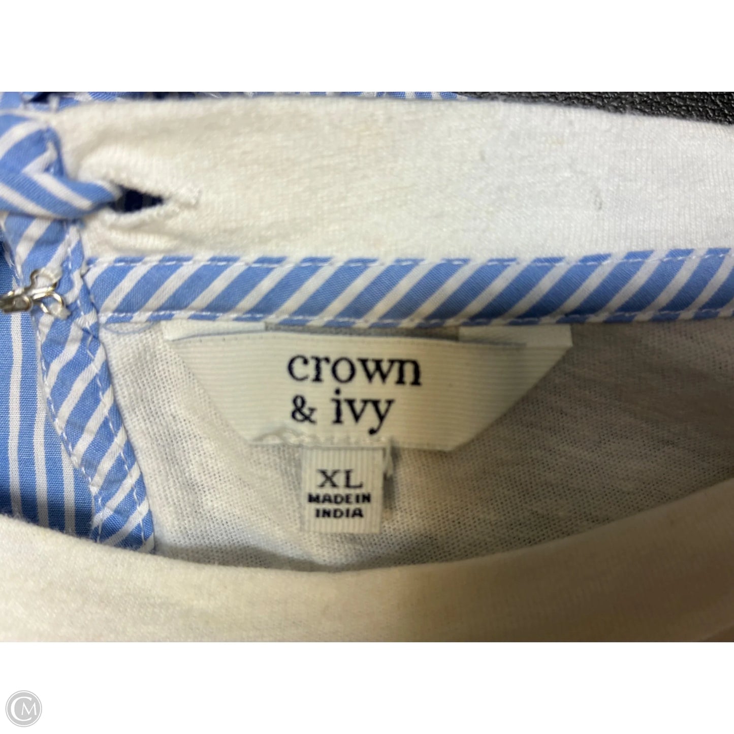 Top Short Sleeve By Crown And Ivy In Blue & White, Size: Xl