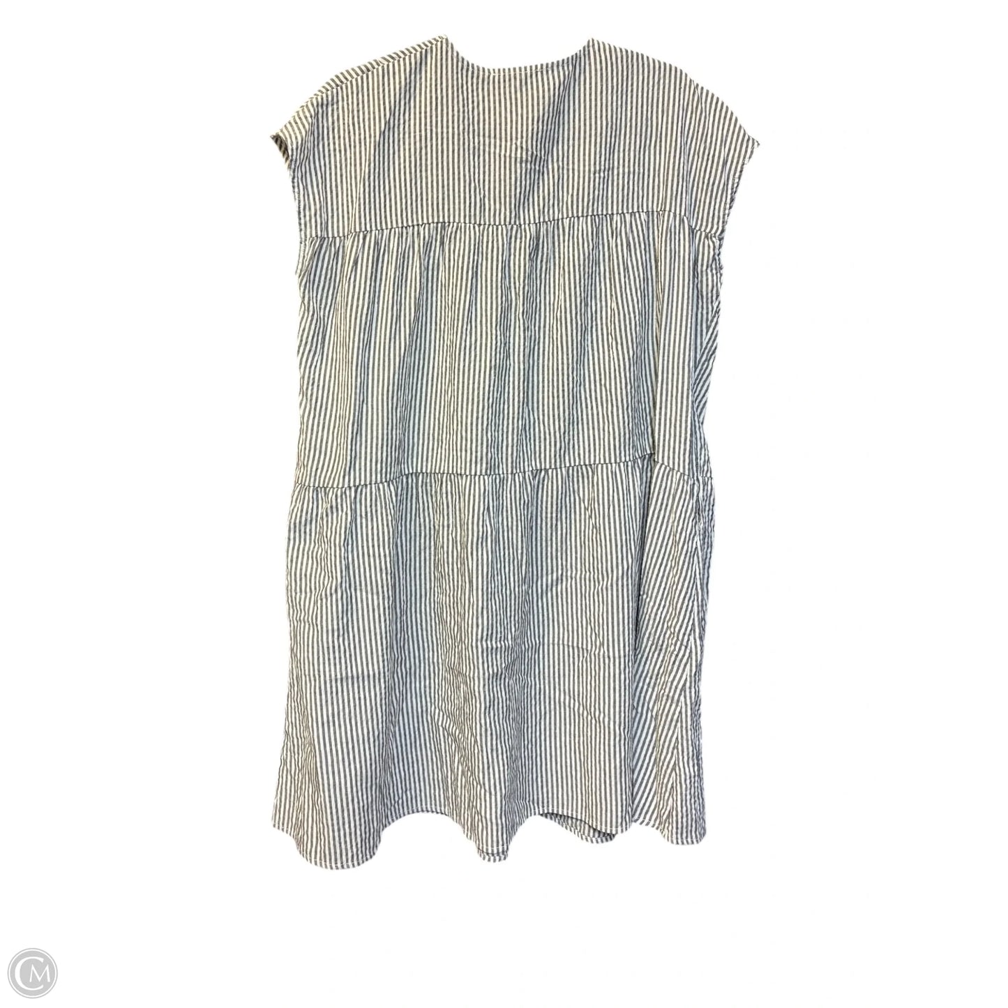 Dress Casual Short By Grade & Gather In Grey & White, Size: S