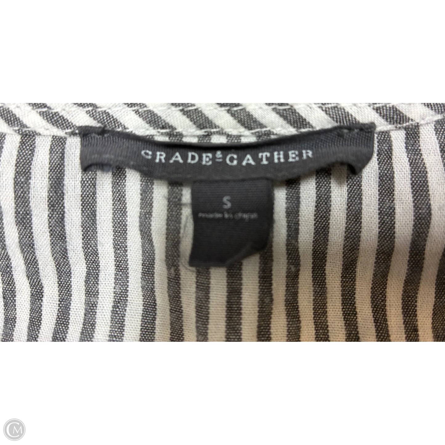 Dress Casual Short By Grade & Gather In Grey & White, Size: S