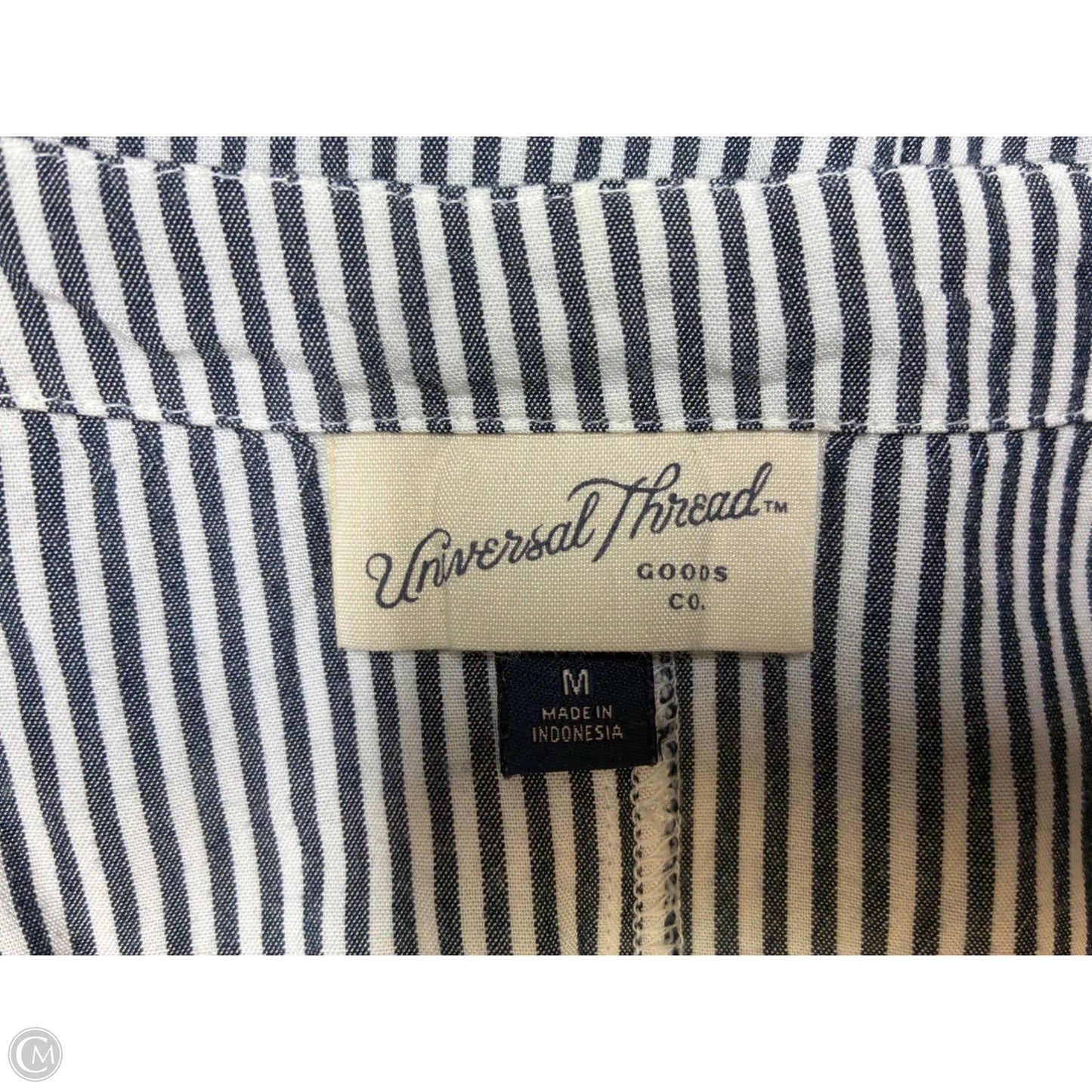 Top Short Sleeve By Universal Thread In Striped Pattern, Size: M