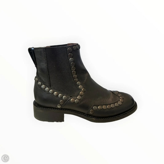 Boots Ankle Flats By Clothes Mentor In Black, Size: 7