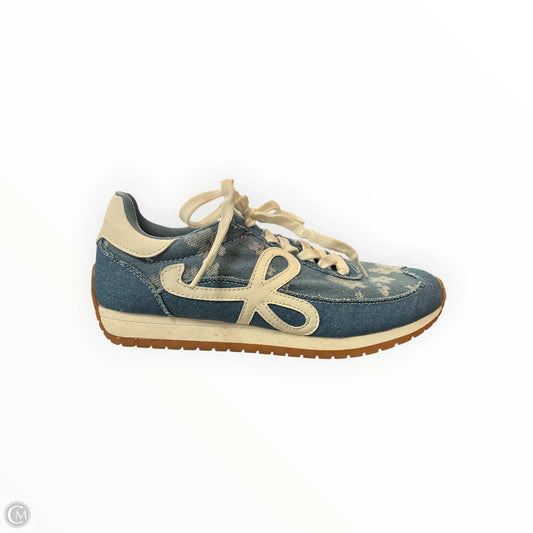 Shoes Sneakers By Clothes Mentor In Blue Denim, Size: 8