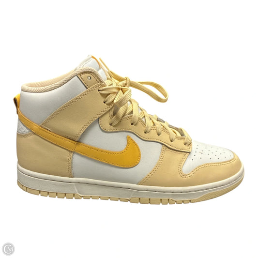 Shoes Sneakers By Nike In Beige, Size: 11.5