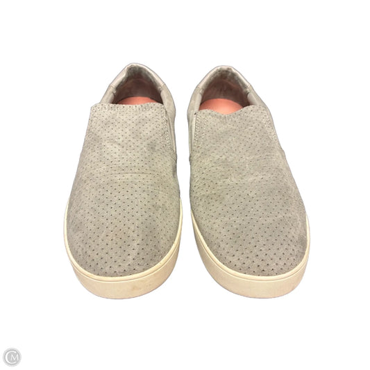 Shoes Sneakers By Clothes Mentor In Grey, Size: 10