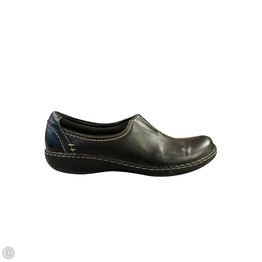 Shoes Flats By Clarks In Black, Size: 8