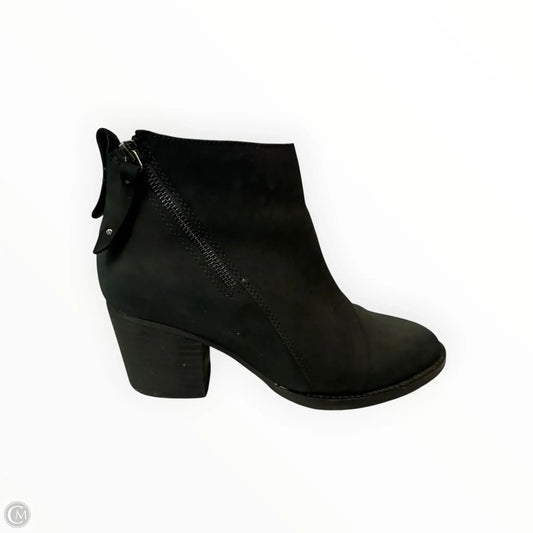 Boots Ankle Heels By Cmf In Black, Size: 7.5