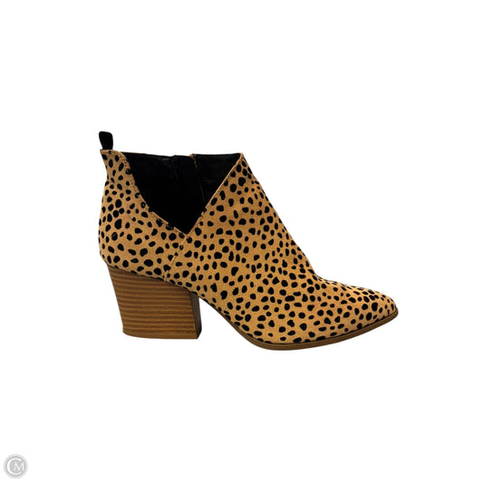 Boots Ankle Heels By Qupid In Animal Print, Size: 7